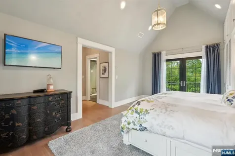 146 Chestnut Ridge Road Saddle River NJ 07458