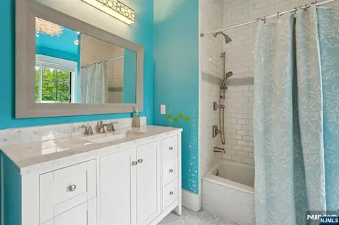 146 Chestnut Ridge Road Saddle River NJ 07458