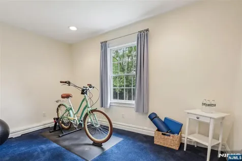 99 Algonquin Trail Oakland NJ 07436