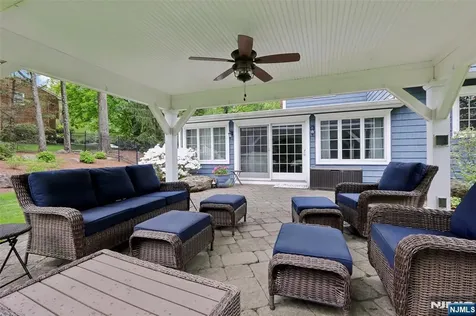 99 Algonquin Trail Oakland NJ 07436