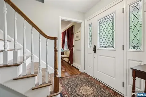 99 Algonquin Trail Oakland NJ 07436