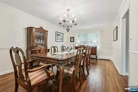 99 Algonquin Trail Oakland NJ 07436