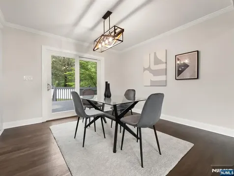 8 Surrey Lane East Brunswick NJ 08816