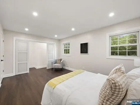 8 Surrey Lane East Brunswick NJ 08816