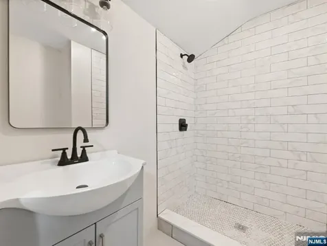 8 Surrey Lane East Brunswick NJ 08816