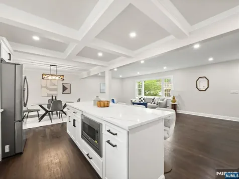 8 Surrey Lane East Brunswick NJ 08816