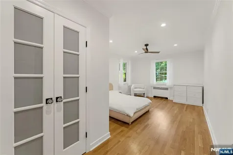 185 Palisade Avenue Englewood NJ 07631