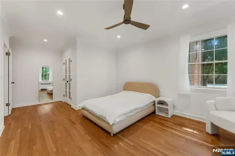 185 Palisade Avenue Englewood NJ 07631