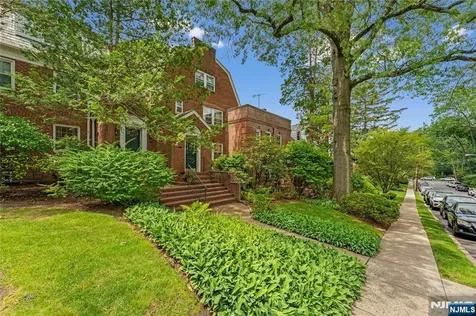 185 Palisade Avenue Englewood NJ 07631