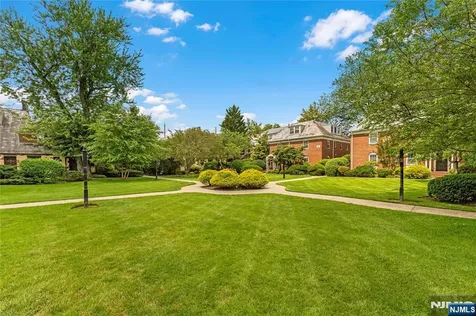 185 Palisade Avenue Englewood NJ 07631