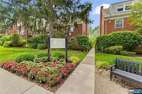 185 Palisade Avenue Englewood NJ 07631