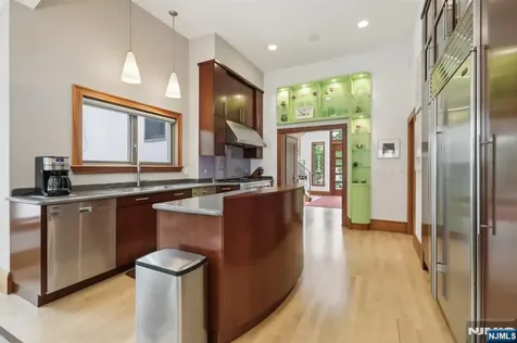 435 Cypress Court New Milford NJ 07646