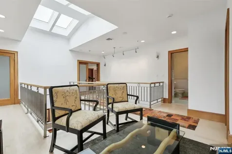 435 Cypress Court New Milford NJ 07646