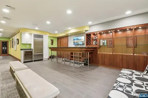 435 Cypress Court New Milford NJ 07646