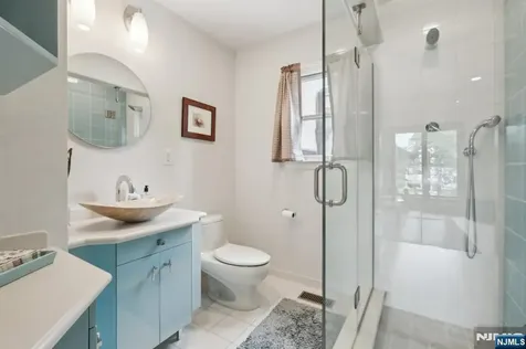 435 Cypress Court New Milford NJ 07646