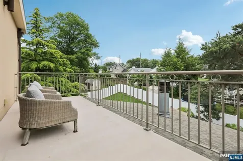 435 Cypress Court New Milford NJ 07646