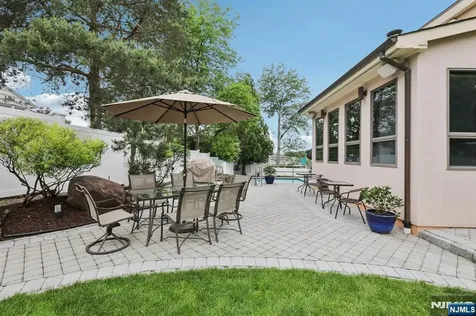 435 Cypress Court New Milford NJ 07646