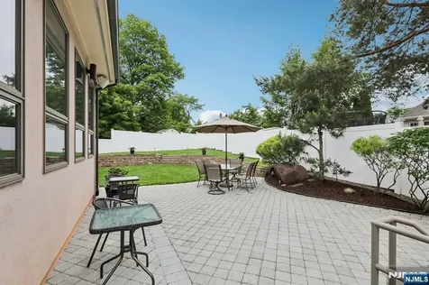 435 Cypress Court New Milford NJ 07646