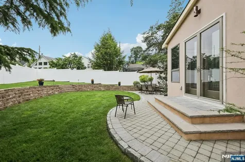 435 Cypress Court New Milford NJ 07646
