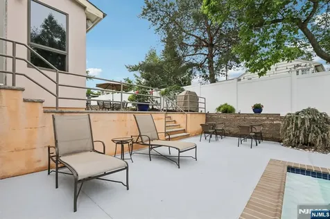 435 Cypress Court New Milford NJ 07646