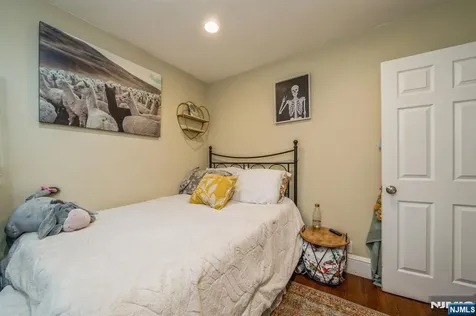 203 La Rue Road West Milford NJ 07435