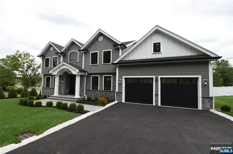 10 Vervalen Street Norwood NJ 07648