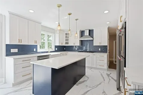 17 Doremus Road Mahwah NJ 07430