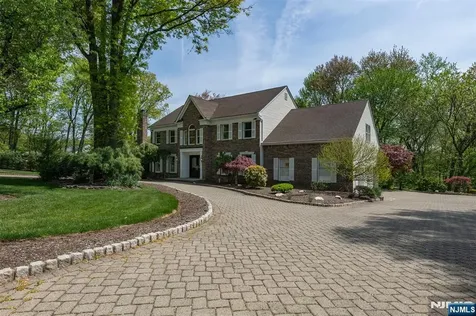 17 Doremus Road Mahwah NJ 07430