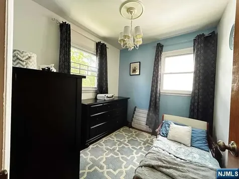 321 Maplewood Drive Paramus NJ 07652