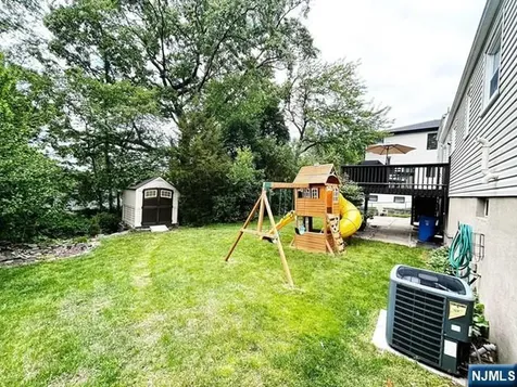 321 Maplewood Drive Paramus NJ 07652