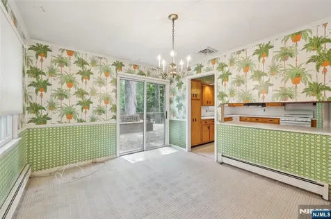 12 Colonial Drive Allendale NJ 07401