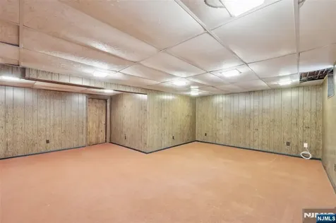 12 Colonial Drive Allendale NJ 07401