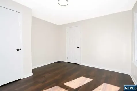 18 Etheridge Place Park Ridge NJ 07656