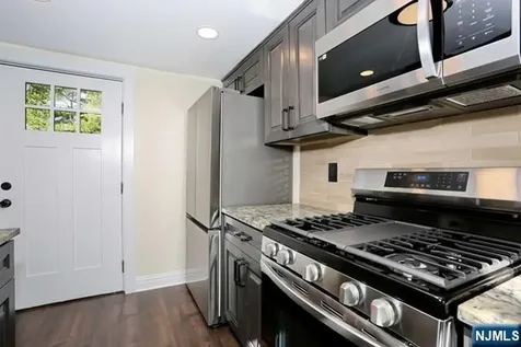 18 Etheridge Place Park Ridge NJ 07656