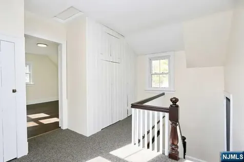 18 Etheridge Place Park Ridge NJ 07656
