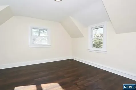 18 Etheridge Place Park Ridge NJ 07656