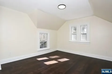 18 Etheridge Place Park Ridge NJ 07656
