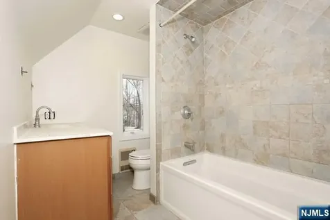 18 Etheridge Place Park Ridge NJ 07656