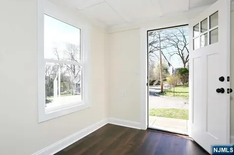 18 Etheridge Place Park Ridge NJ 07656