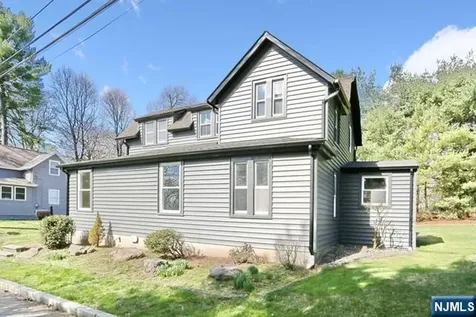18 Etheridge Place Park Ridge NJ 07656