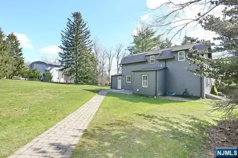 18 Etheridge Place Park Ridge NJ 07656