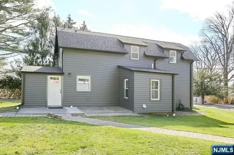 18 Etheridge Place Park Ridge NJ 07656