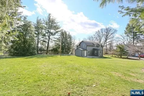 18 Etheridge Place Park Ridge NJ 07656