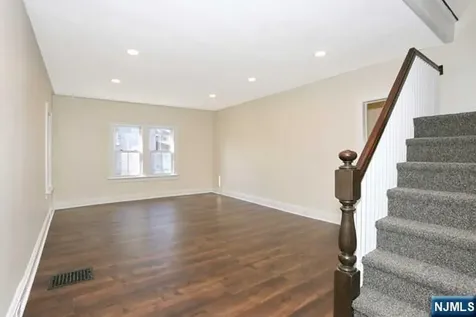 18 Etheridge Place Park Ridge NJ 07656