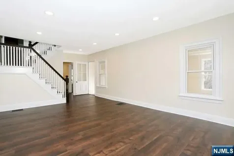 18 Etheridge Place Park Ridge NJ 07656