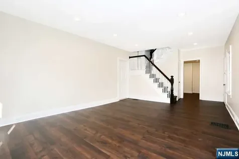 18 Etheridge Place Park Ridge NJ 07656