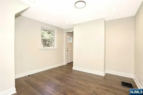 18 Etheridge Place Park Ridge NJ 07656