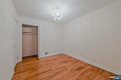 38 Pitcairn Avenue Ho-ho-kus NJ 07423