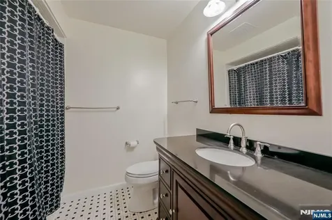 38 Pitcairn Avenue Ho-ho-kus NJ 07423