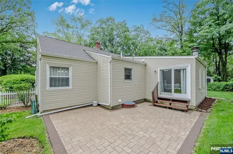 38 Pitcairn Avenue Ho-ho-kus NJ 07423